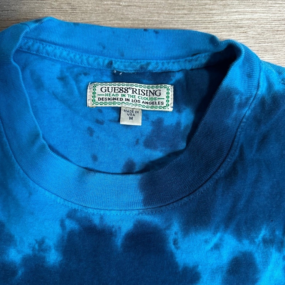 Vintage Guess Rising Head In The Clouds Tie Dye T-Shirt Mens M Tee - Picture 4 of 7